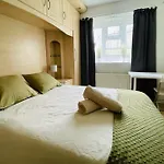 Cosy Flat Close To East Finchley Station