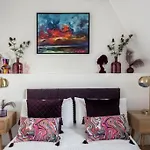 Hyde Park Rooftop Apartment