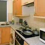 Hyde Park 1-Bedroom Apartment
