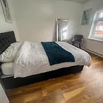 Swanky Townhouse In The Heart Of East London