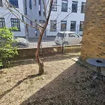 Lovely London On A Budget!