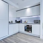Luxe Apartment By Excel