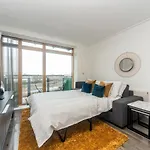 Pass The Keys Riverside Amazing Flat In London Close To The O2