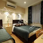 Rhodes Hotel
