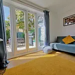 Beautiful 4 Bedroom Terrace House In Kings