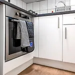 Cozy One Bedroom Apartment