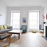 Beautiful Flat In Westminster