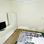 Cozy Apartment In Hampstead Heath