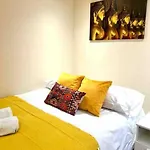 Cosy One Bedroom Flat In Central London