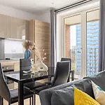 Modern City Apartment In O2