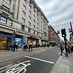 2 Minutes From Hyde Park, Private Room F
