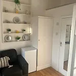 Lovely First Floor Flat-2