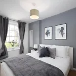 Modern One Bedroom Apartment Next To Old Street