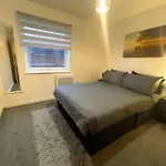 Cosy One Bedroom Flat In London