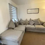 Cosy One Bedroom Flat In London