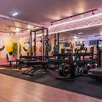 Chelsea Flat 10 Mins Harrods, Gym, Air Conditioning