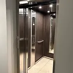 Royal Dock Luxury Apartment