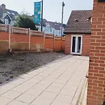 Jb Stays Family & Contractor Stays, Free Parking