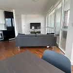 London City Two Bedroom Apartment
