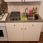 Hackney Downtown Guest House
