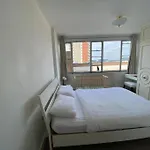 Sentinel 2 Bed Apartment In Nw London