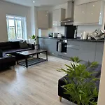The Walworth Retreat- Cozy Flats In London