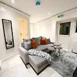 Modern Single Room In Kensington Central London