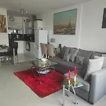 Comfy Stay And Relaxing Apart
