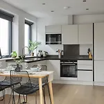 Kings Oak House By Viridian Apartments