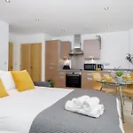 Cosy Studio Near Stratford, O2 And Canary Wharf