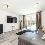 Bright 2 Bdr House Wgarden & Parking, Greenwich
