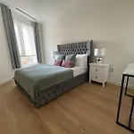 Luxury 3 Bed 3 Bath Apartment In Central London