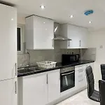 Stylish En Suite Double Room Kensington