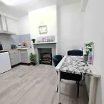Nice Flat Near Central London