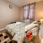 Canary Wharf Single Double And En-Suite Rooms