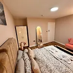 Canary Wharf Single Double And En-Suite Rooms