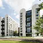For Students Only Spacious Studio Apartments At Flinders House Located In London
