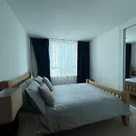 Central London River View Apartment
