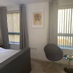 Flat In Hackney