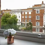 Kensington High Street One Bed