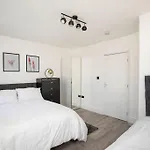 Spacious Serenity In The Heart Of Central London