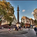 Modern Chic Piccadilly 1-Br Vr14