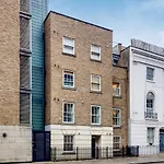 Spacious 2 Bed 2 Bath Kings Cross Apartment