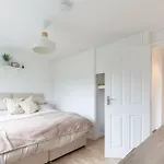 Unique 4 Bed Detached House In East London