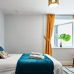 Theory Luxurious Apartments