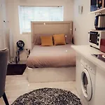 Studio Flat, Close To O2 Arena And City Airport