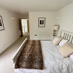 Central London Luxury 4 Bed Home