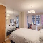 Covent Garden Haven - 2 Bedrooms. 2 Bathrooms