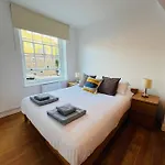 Cosy London Bedroom Near Oval Station - Shared Bathroom