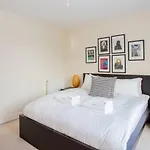 Modern And Cosy 2 Bedroom Apartment In Old Street